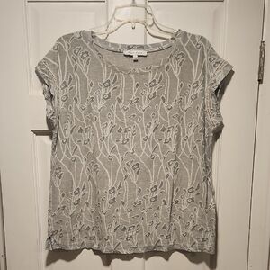 Rose & Olive Gray Patterned Short Sleeve Top